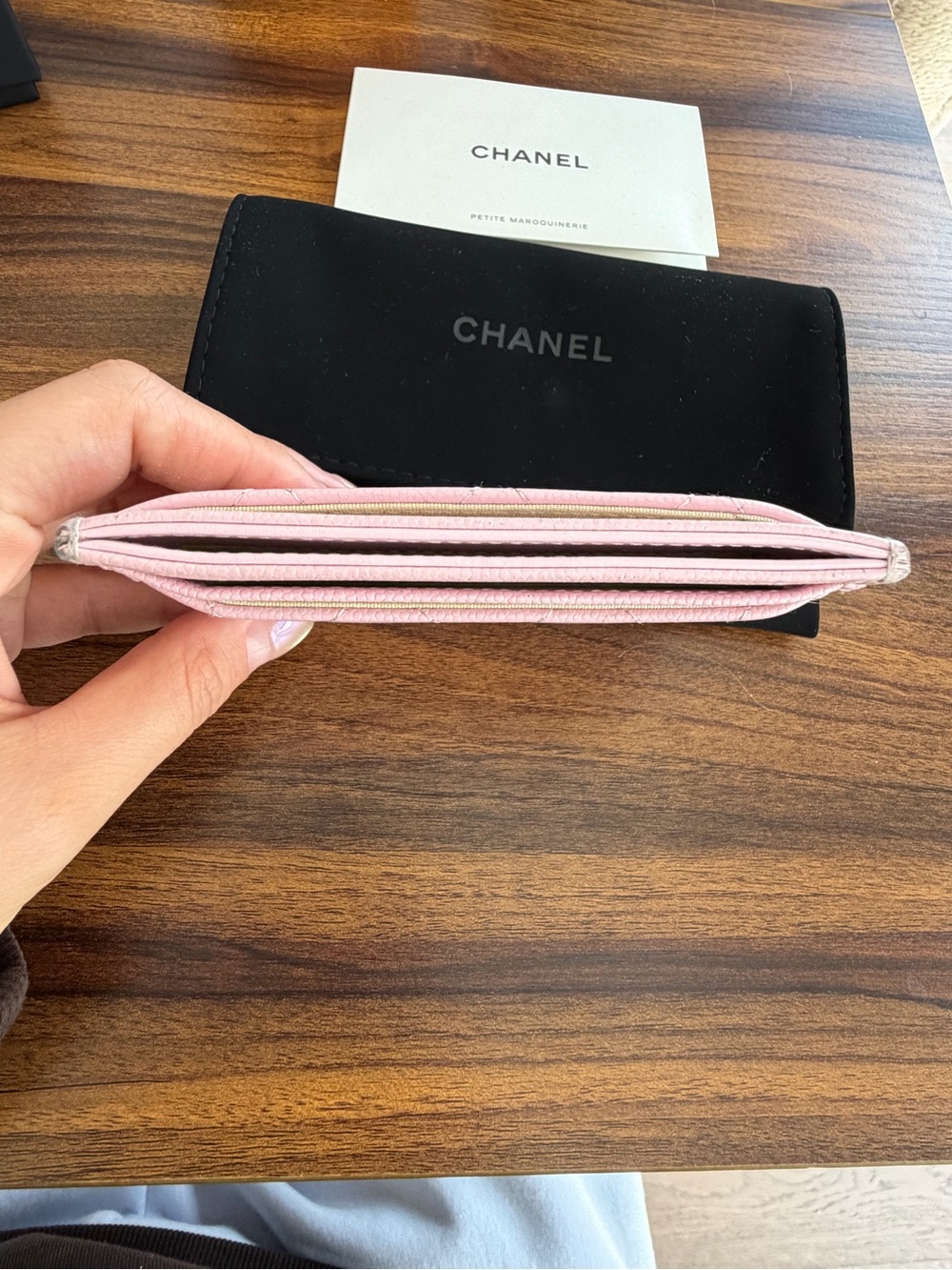 Authentic Chanel Pink Quilted Card Holder with Gold CC Logo - Picture 4 of 9